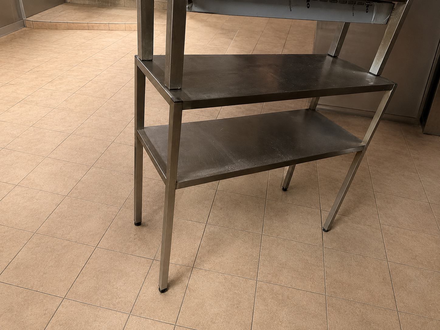 Lot de 2 étagères inox à 2 niveaux — M-0033