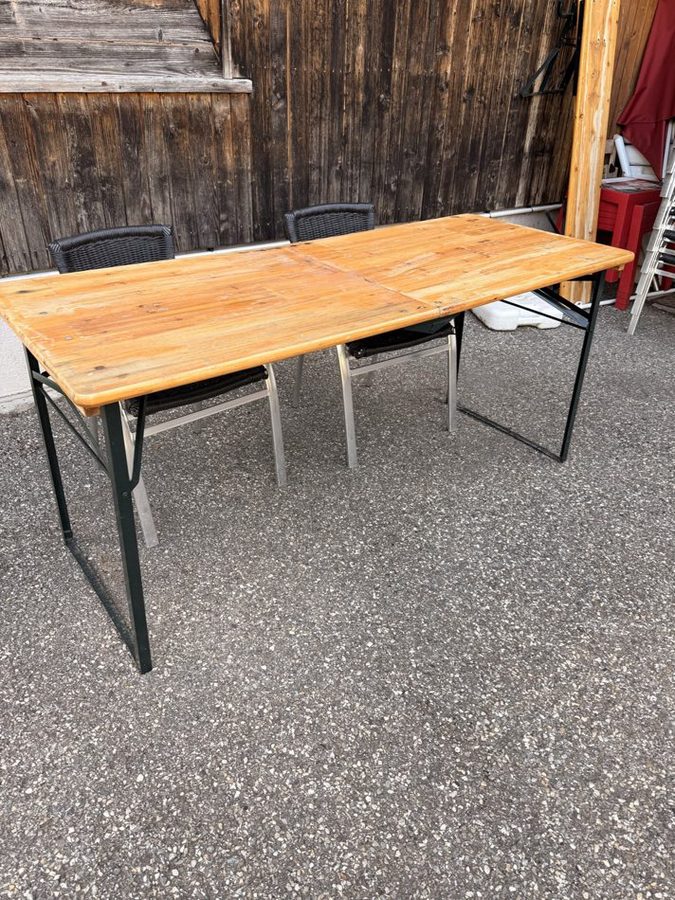 Tables pliantes en bois — matériel de restauration d'occasion