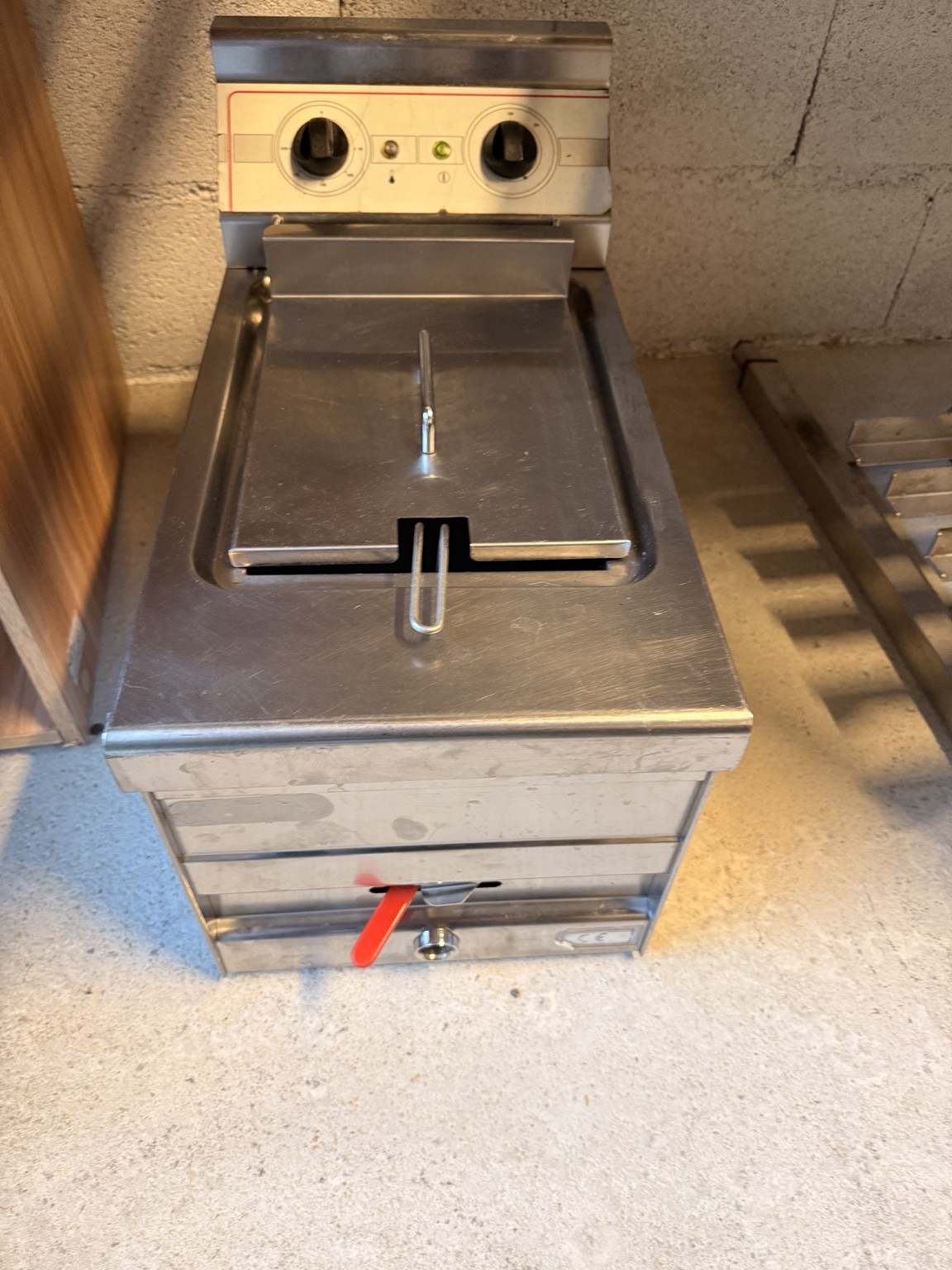 Friteuse électrique 380 V — M-0099